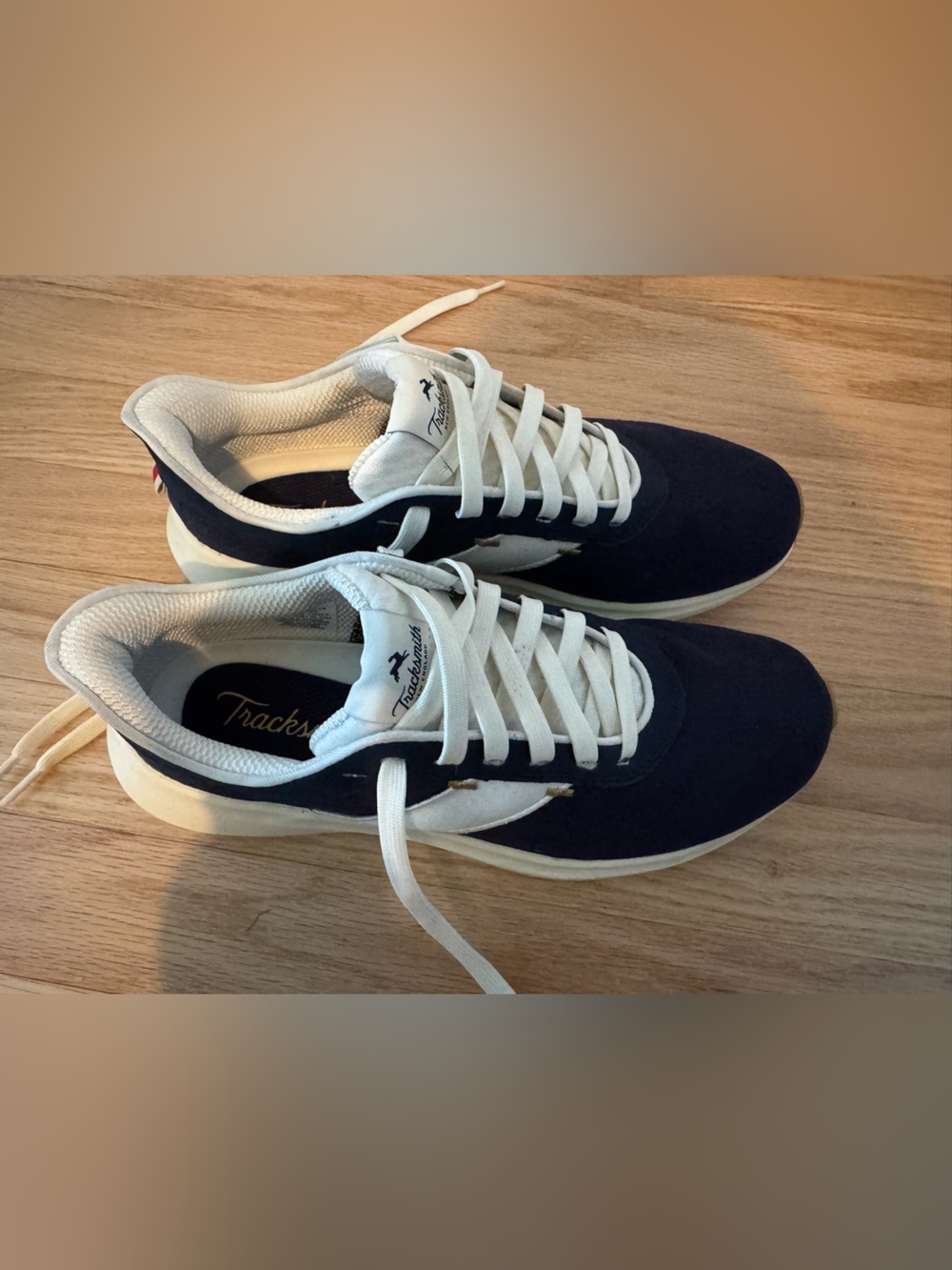 Tracksmith Eliot Runner - Picture 2 of 9